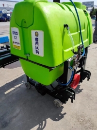 Опрыскиватель навесной